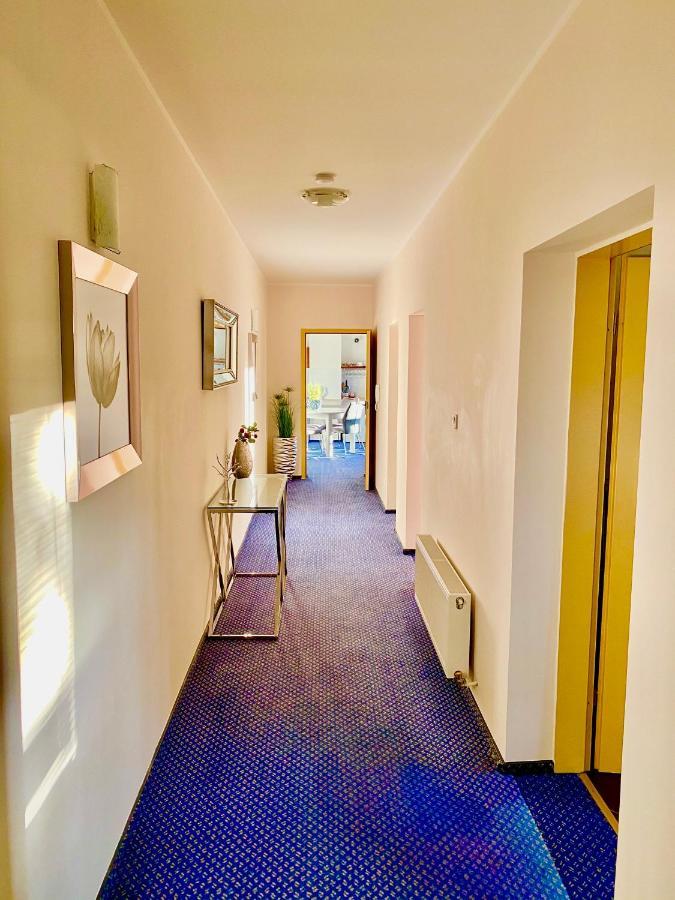 Las Slupski Premium: Spacious Business Apartment with Entertainment Exterior photo